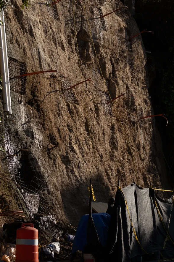 Sistema de contención y anclaje en obra de estabilización, CDMX